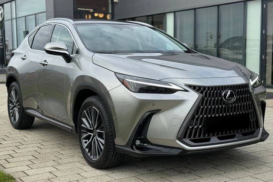 Lexus NX 350h Omotenashi 2.5 Hybrid AWD