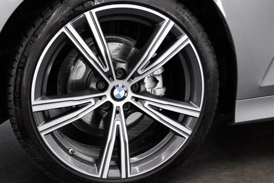 BMW Seria 3 318i aut