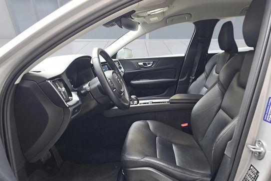 Volvo V60 B3 B Core