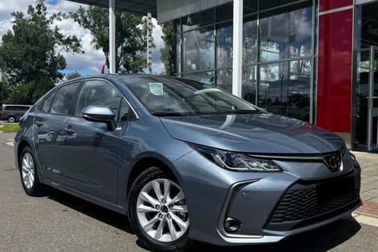 Toyota Corolla Comfort 1.5 benzyna