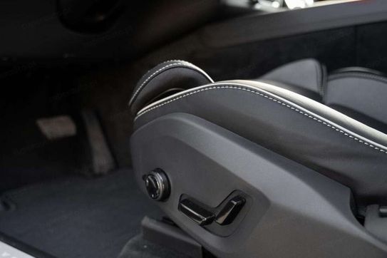 Volvo XC60 B5 AWD Ultra Black Edition