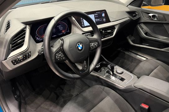 BMW Seria 1 118i Advantage