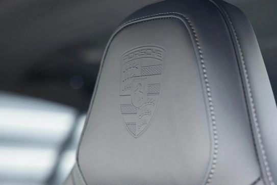 Porsche Panamera 4