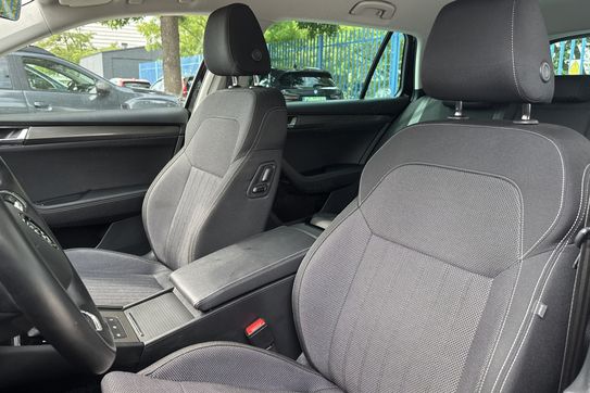 Skoda Superb Style 2.0 TDI DSG