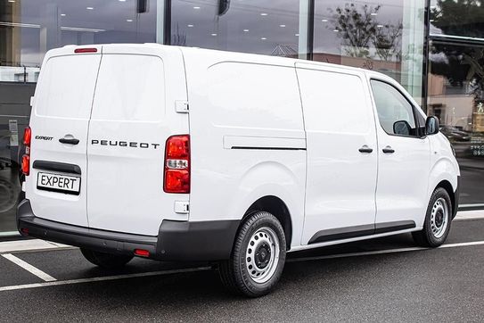 Peugeot Expert XL L2H1 EAT8