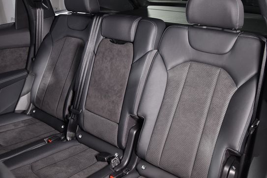 Audi Q7 TDI quattro S Line