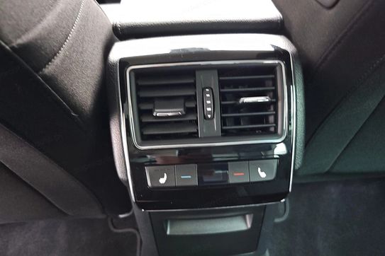 Skoda Superb 2.0 TDI SCR Style DSG