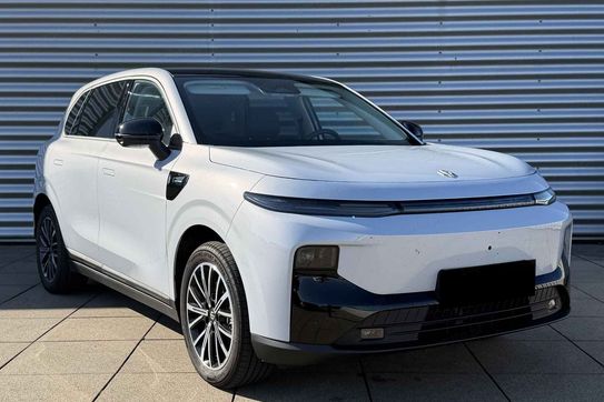 Leapmotor B10 Design Hybrid EV 18,8 kWh