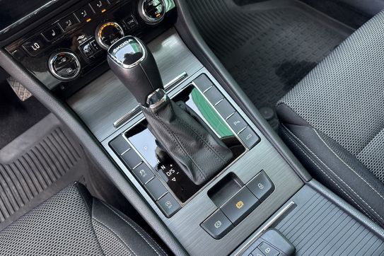 Skoda Superb Style 2.0 TSI  DSG