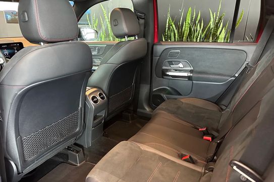 Mercedes GLB 200 4MATIC AMG Line