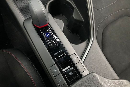 Toyota C-HR 2.0 PHEV GR Sport