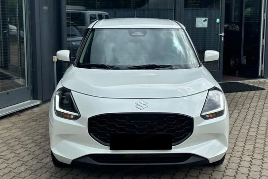 Suzuki Swift Premium Plus 1.2 Dualjet CVT SHVS