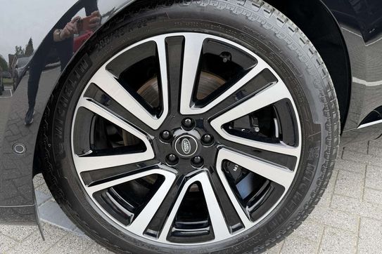 Land Rover Range Rover 3.0 P460e HSE