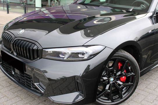 BMW Seria 3 330i xDrive M Sport