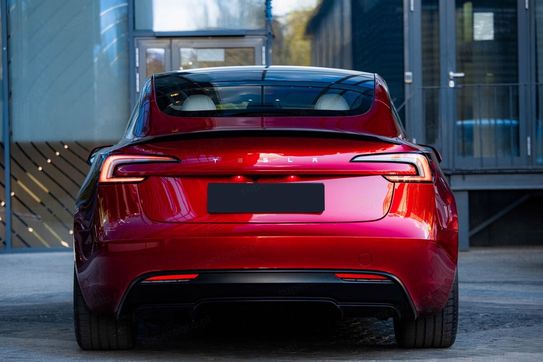 Tesla Model 3 Performance AWD