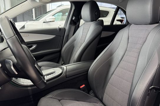 Mercedes E Klasa 220 d 4-Matic AMG