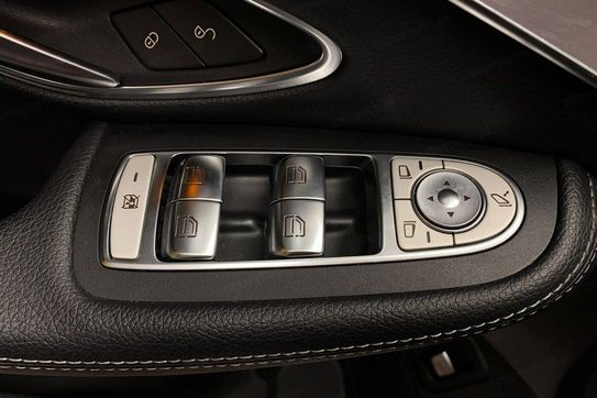 Mercedes Klasa C 180 9G-TRONIC