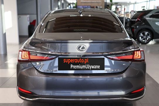 Lexus ES 300h Business Edition