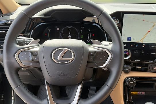 Lexus NX 450h+ Prestige AWD