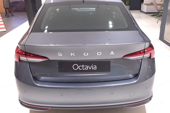 Skoda Octavia Drive Essence 1.5 TSI m-HEV DSG