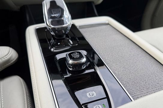 Volvo XC90 B5 B AWD Plus Bright 7os