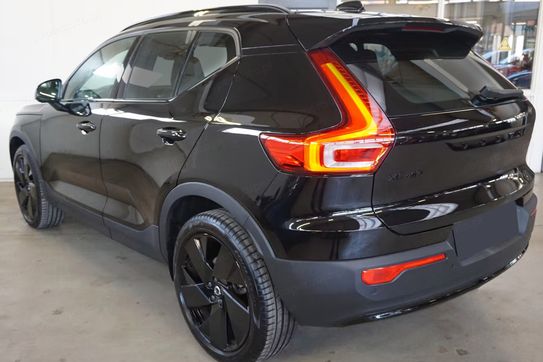 Volvo XC40 B4 Plus Black Edition
