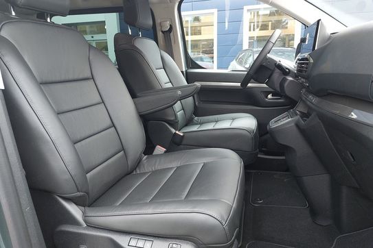 Peugeot Traveller Long L2H1 Business VIP EAT8