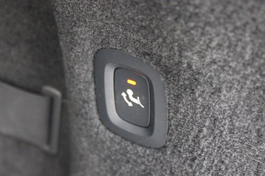 Volvo V90 T6 AWD Plug-In Hybrid Ultra Dark aut