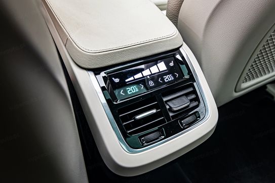 Volvo XC90 B5 D AWD Ultimate Bright 7os aut