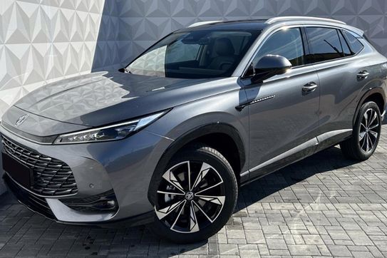 MG HS 1.5T HEV+ Exclusive aut