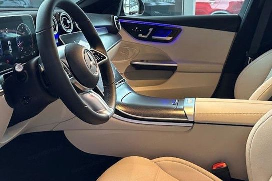 Mercedes Klasa C 300 4-Matic Avantgarde