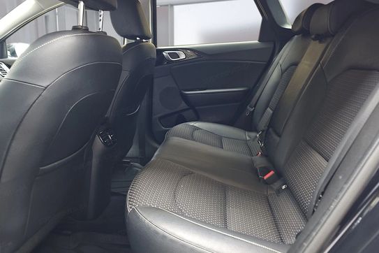 Kia Ceed 1.6 CRDi SCR L DCT