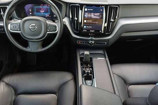 Volvo XC60 B4 B Momentum Pro aut