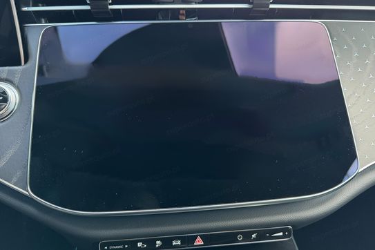 Mercedes Klasa E 300 e 4-Matic AMG