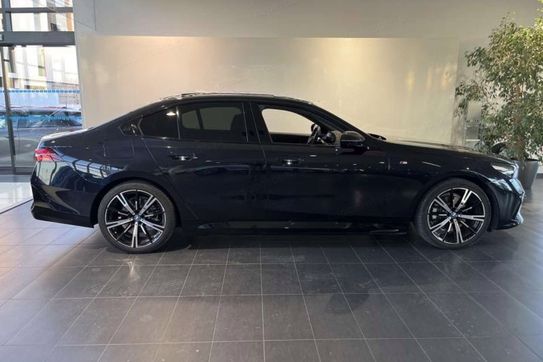 BMW Seria 5 530e xDrive M Sport