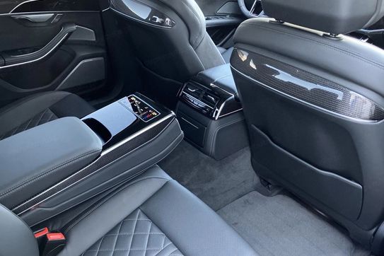 Audi A8 S8 TFSI quattro