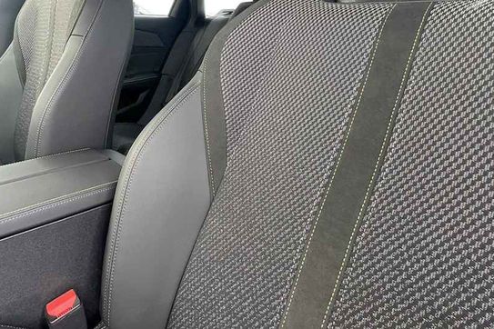 Peugeot 308 GT e-DCS 1.2 mHEV