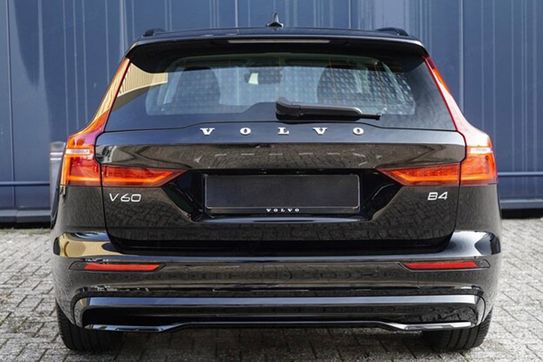 Volvo V60 B4  Plus Dark
