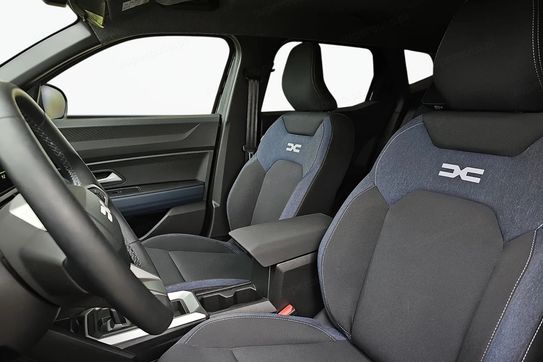 Dacia Duster 1.6 Full Hybrid 140 Journey MMT