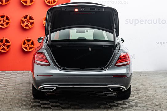 Mercedes Klasa E E 220 d 4-Matic Business Edition 9G-TRONIC