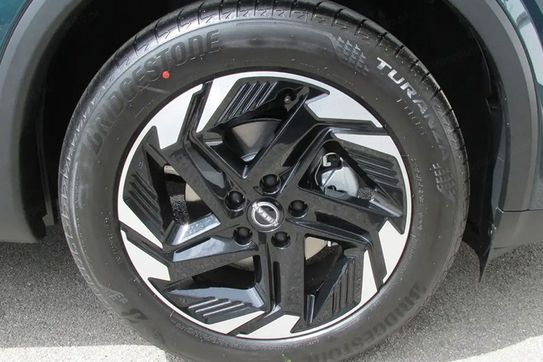 Nissan Qashqai N-Connecta Xtronic 1.3 DIG-T mHEV