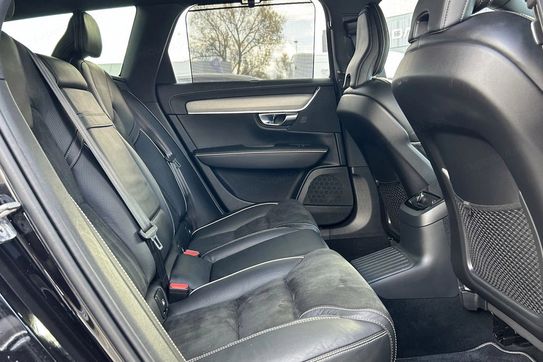 Volvo V90 T8 AWD Plug-In Hybrid R-Design