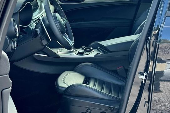 Alfa Romeo Stelvio 2.0 Turbo Executive Q4