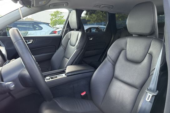 Volvo XC60 B4 B Momentum Pro