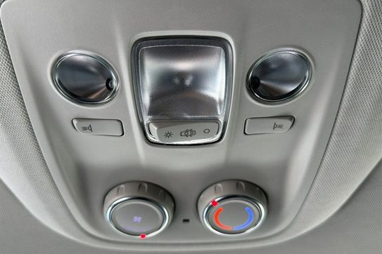 Peugeot Traveller Long L2H1 Business VIP EAT8