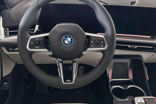 BMW iX1 xDrive30 M Sport