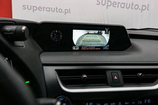 Lexus UX 250h F Impression