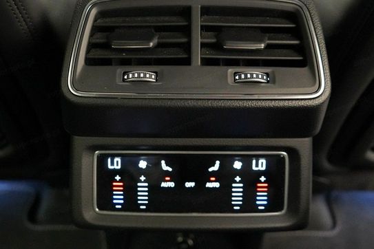 Audi Q8 SQ8 e-tron quattro