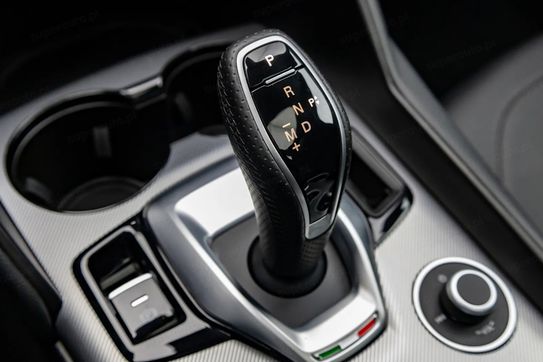 Alfa Romeo Giulia Turbo Veloce Q4 aut