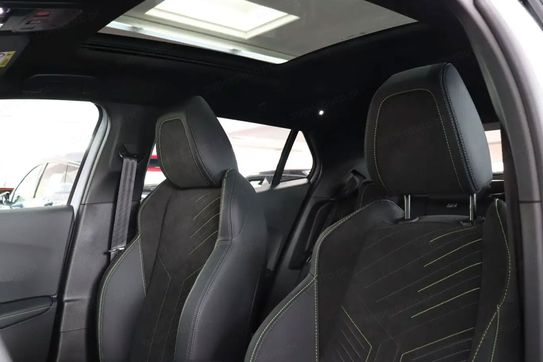 Peugeot 2008 GT e-DCS 1.2 mHEV